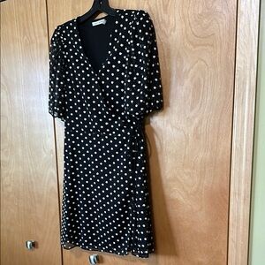 Alice + Olivia Black and White Wrap Mini Dress with V-Neck